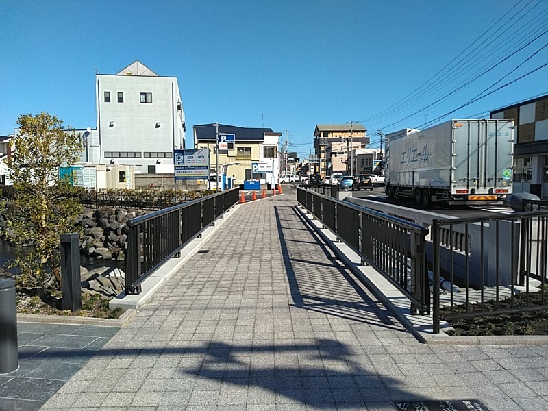 南神田橋側道橋完成