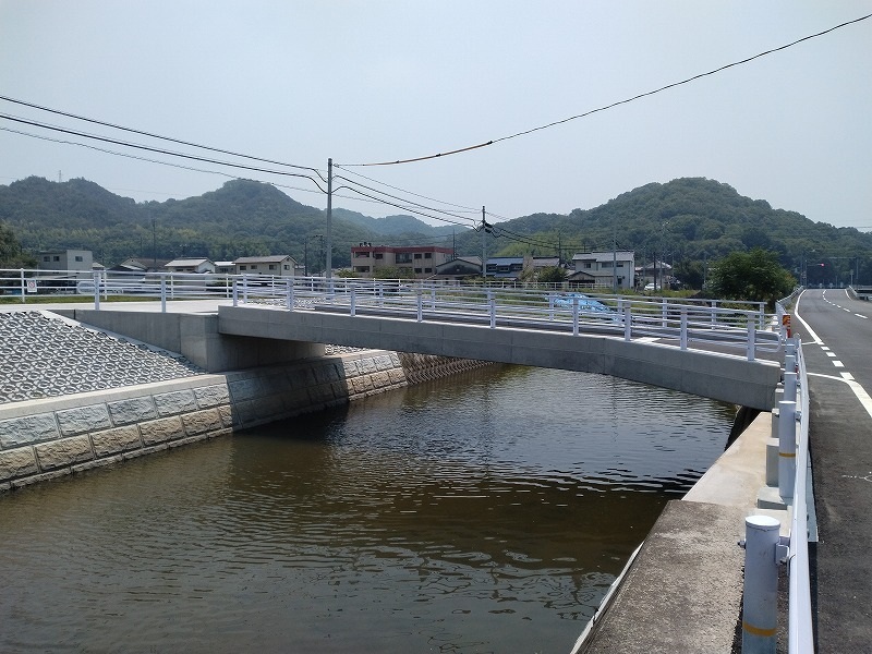 川中新橋完成
