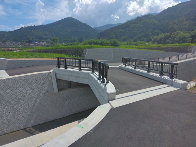 漆川２号橋完成