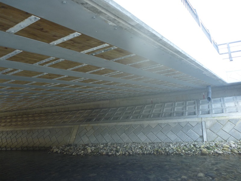 太田橋桁下面 太田橋桁下面